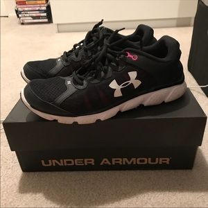 Women’s under Armour size 10
